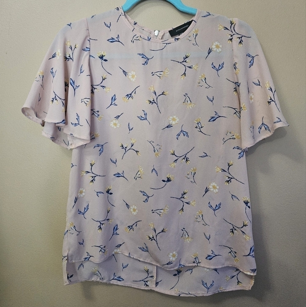 Atmosphere Women's Size 4 Pink Floral Top